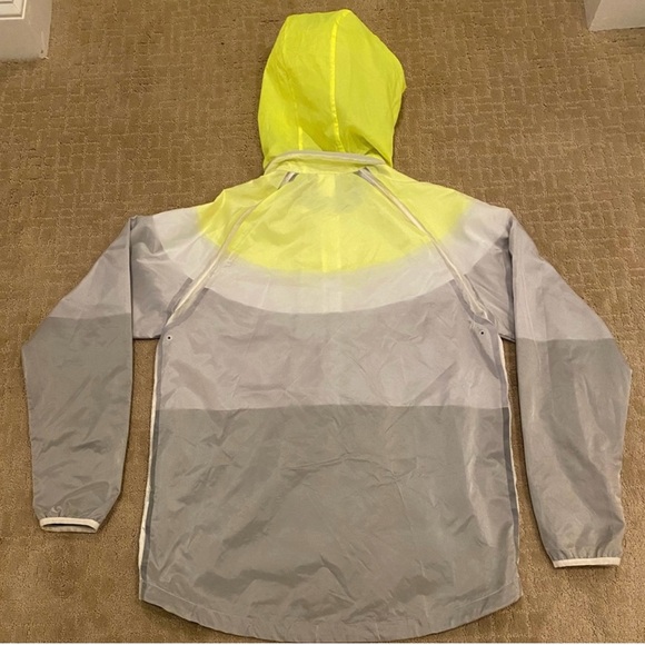 RARE Nike “Track & Field” Windrunner Jacket - Size Large - Picture 3 of 4